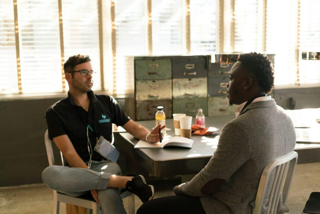 Men in an interview | Ongig Blog Men in an interview